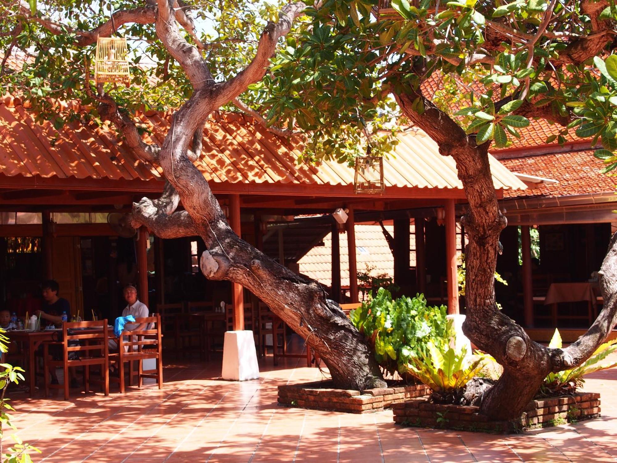 Harry'S Bungalows Mae Nam Exterior photo