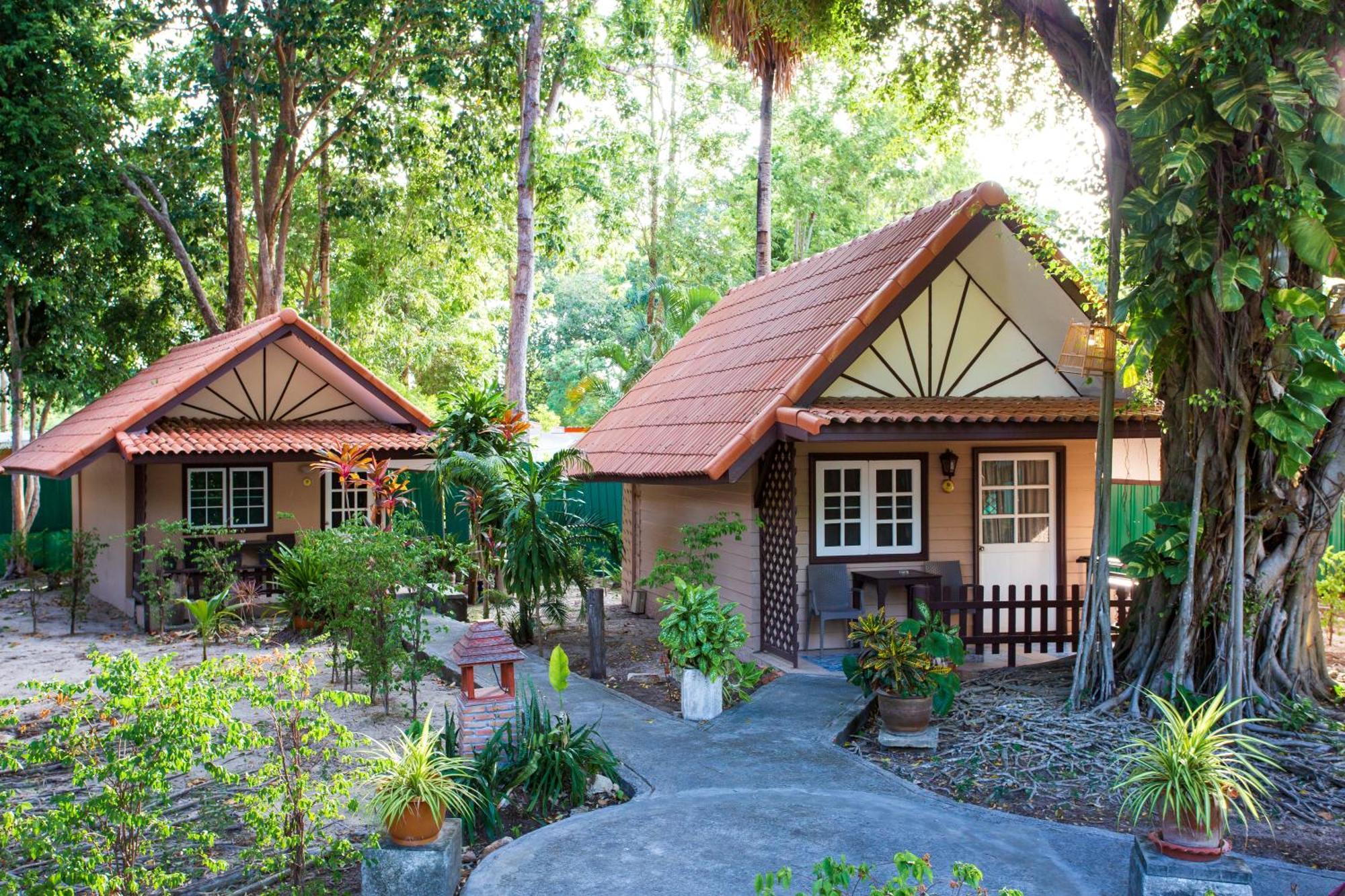 Harry'S Bungalows Mae Nam Exterior photo