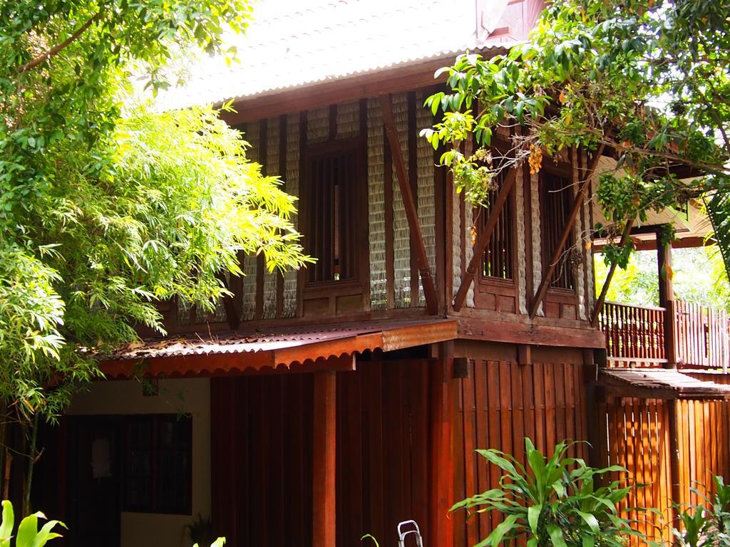 Harry'S Bungalows Mae Nam Exterior photo